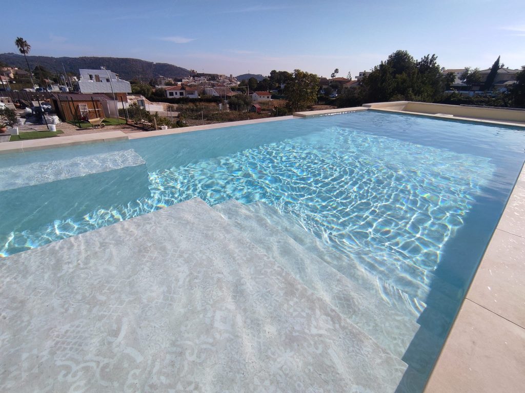 Piscina construida por Piscinas Johan — Piscinas reales que hemos hecho